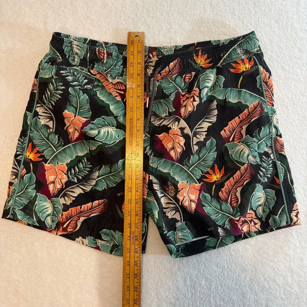 Diamond Supply Co Mens Tropical Corduroy Swim Trunks Black Floral Size L 34